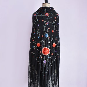 Vintage 1920s silk embroidered floral rose & bird Canton piano shawl - Chinese Chinoiserie Oriental shawl - Flapper Flamenco Spanish shawl