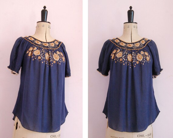 Vintage 1960s 70s Hungarian crochet embroidered pe