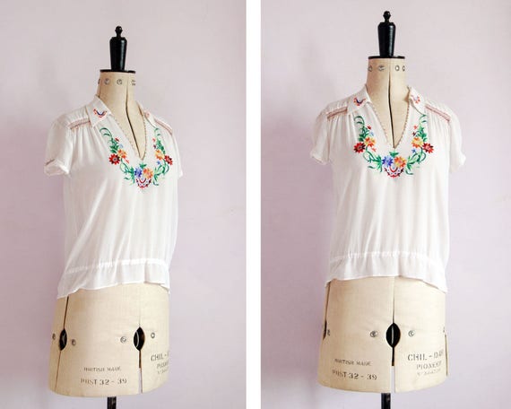 Vintage 1930s embroidered silk chiffon crepe folk