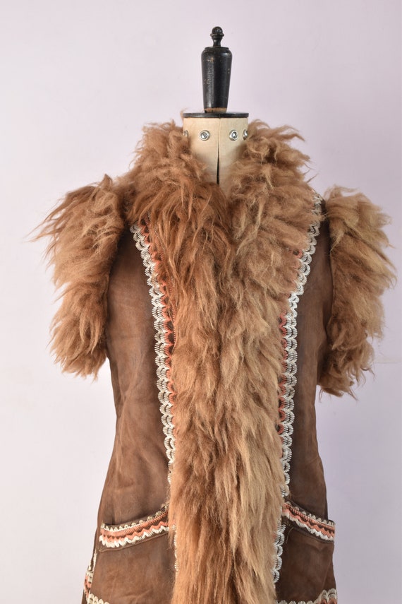 Vintage 1970s Afghan embroidered suede & fur wais… - image 3