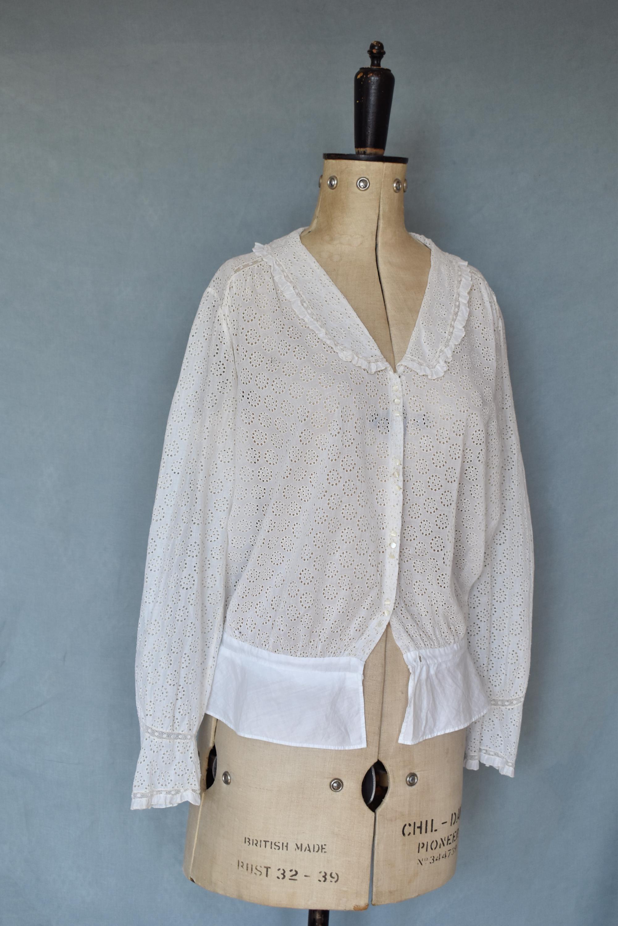 Antique Edwardian Cream Cotton Embroidered Eyelet Cutwork Lace 
