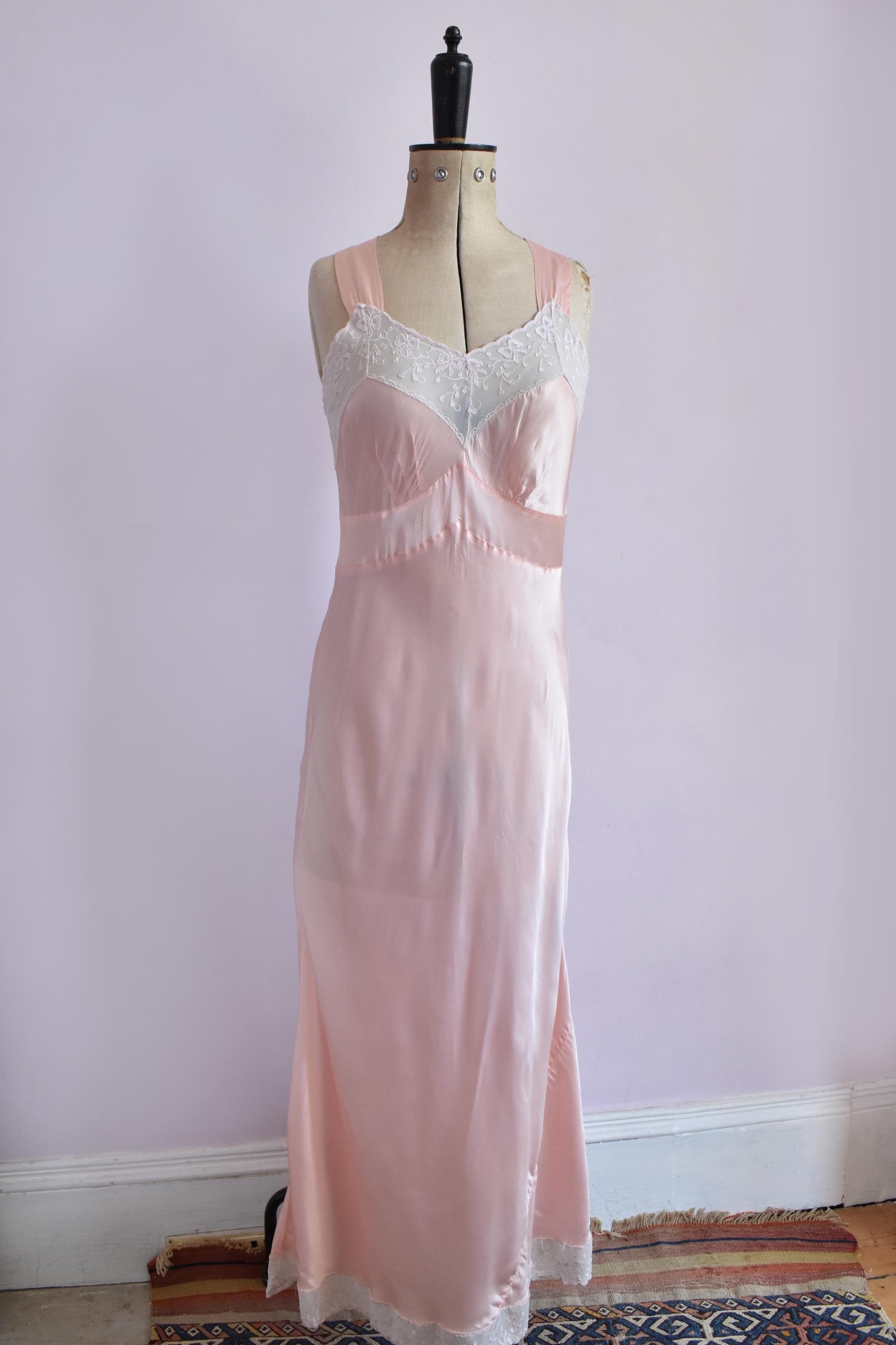 トップス 1930s Rose Spray Lace Vest トップス 1930s Rose Spray Lace Vest 1930s Rose Spray Lace Vest