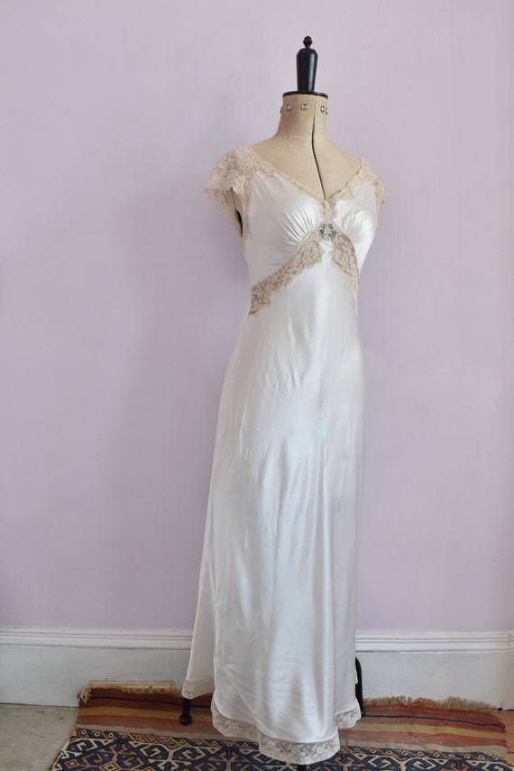 Vintage 1930s Heavenly Fischer white ecru lace li… - image 4