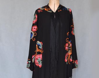 Chaqueta vintage de crepé negro con flecos florales bordados, años 20 y 30 - Chaqueta con flecos de los años 20 - Chaqueta de noche estilo flapper de los años 20