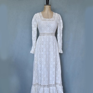Vintage 1970s Couriers California lace white cotton Mexican wedding long sleeve dress  Bridal Bride Prairie cottagecore bohemian boho hippie