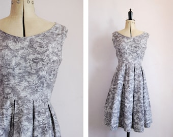 Vintage 1950s Novelty print cotton dress - 50s scenic grey forest dress - 50s fit and flare dress - 50s print dress - 50s full skirt dress