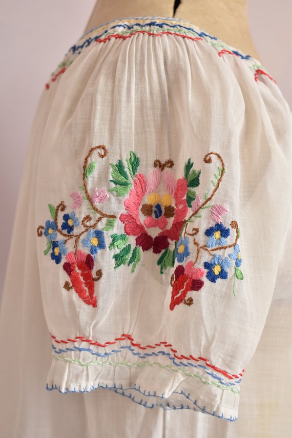 Vintage 1930s Hungarian embroidered floral sheer … - image 7
