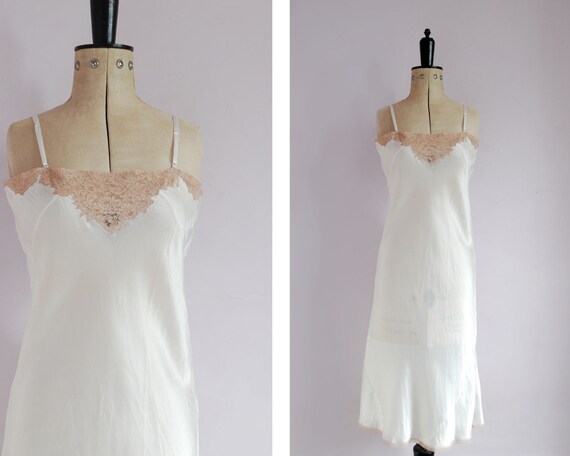 Vintage 1940s white silk charmeuse & cutwork lace