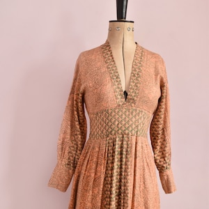 Vintage 1960s 70s orange paisley block print cotton dress - Vintage Indian Bohemian boho Hippie hippy ethnic India Imports of Rhode Island