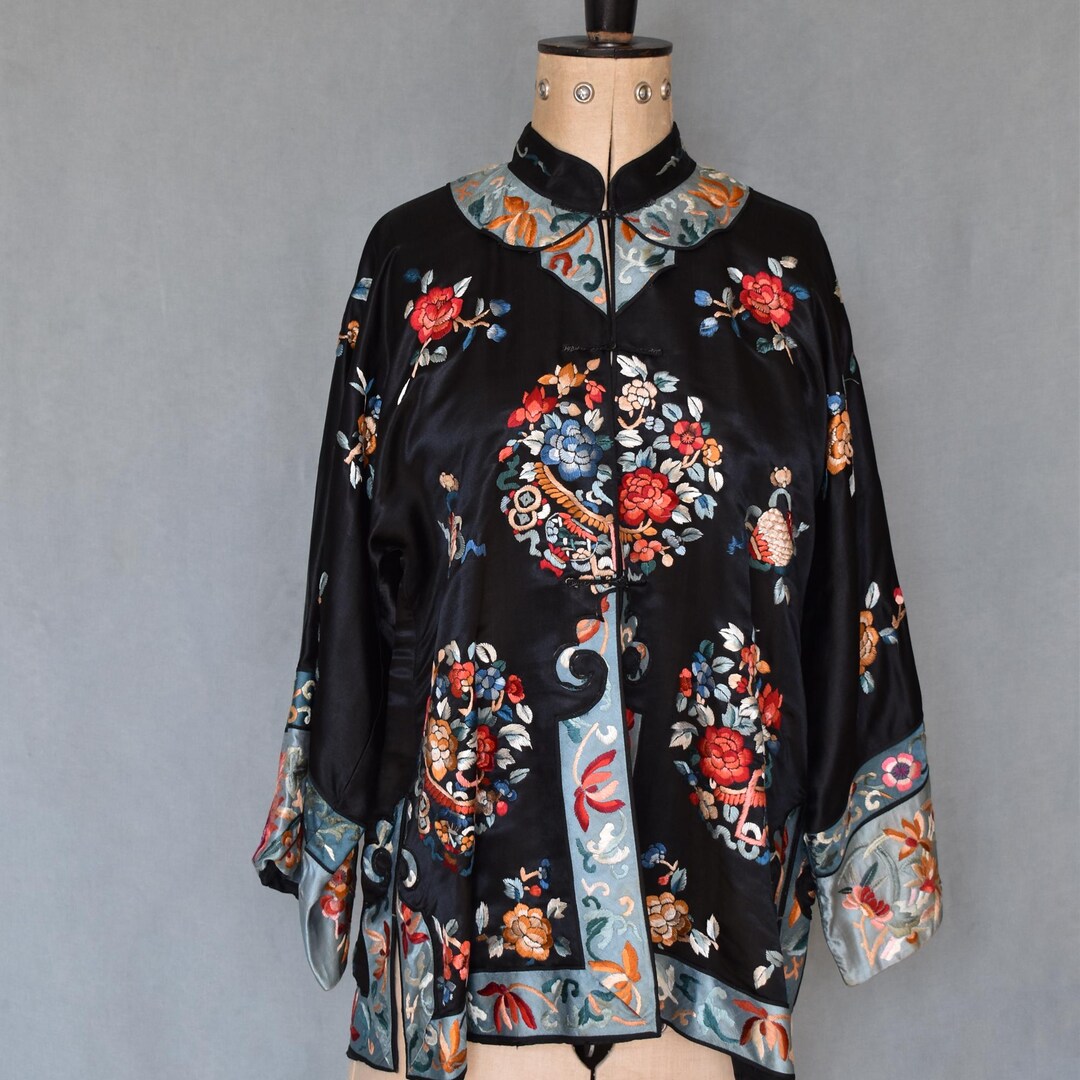 Vintage Antique 1920s 1930s Chinese Hand Embroidered Silk Kimono Robe ...