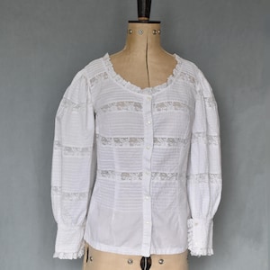 Vintage 1960s 70s Mexican Londres white cotton frilly lace pintuck balloon sleeve frilled blouse shirt top - Mexicana bohemian boho hippie