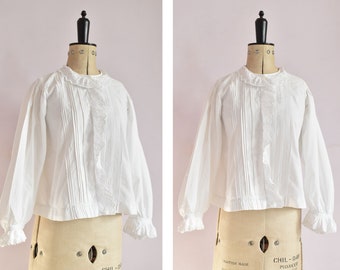 Antique Victorian Edwardian floral lace white cotton ruffle collared pleated button shirt blouse chemise - Antique Edwardian lace blouse