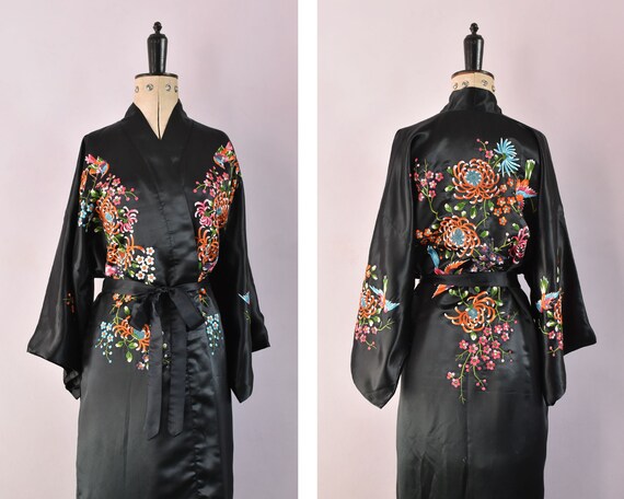 Vintage Chinese hand embroidered bird and rose flo