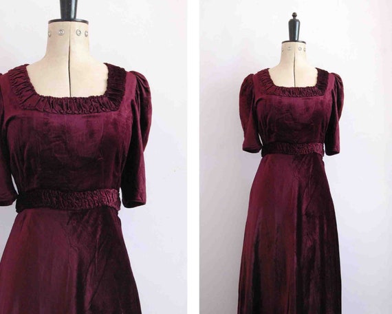 Vintage 1930s Burgundy velvet ruffle bias cut dres
