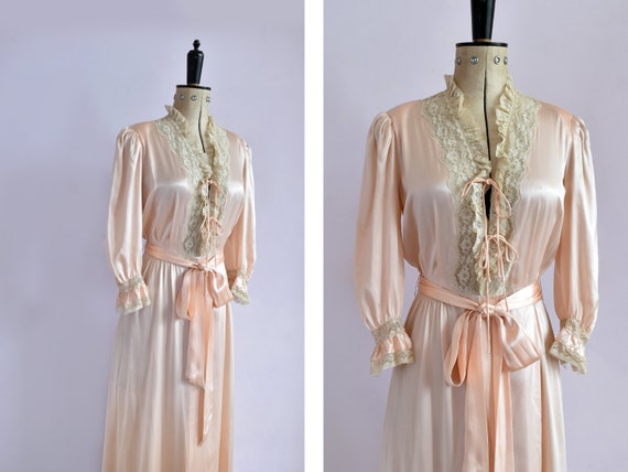 Vintage 1930s Liquid Satin Lace Peignoir Robe 30s Satin Lace Dressing Gown Peach Silk Satin Hollywood Lounge Robe Bridal Lingerie Etsy UK