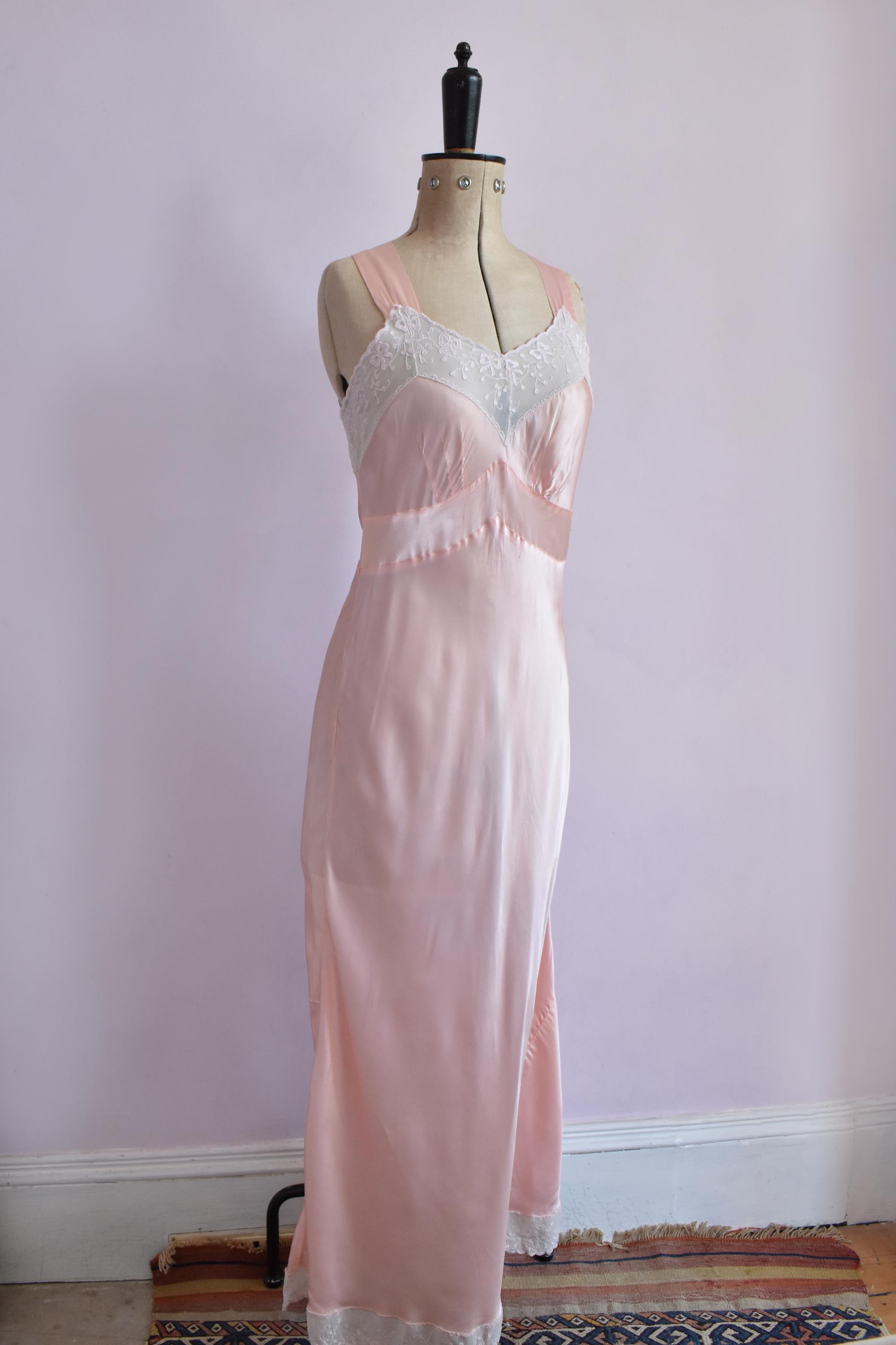 トップス 1930s Rose Spray Lace Vest 1930s Rose Spray Lace Vest - メルカリ