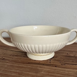 Vintage wedgewood beker met 2 handvatten - Etruria & Barlaston - Keramische plantenbak - Crème gebroken wit - Gecanneleerde oppervlaktedecoratie kanalen