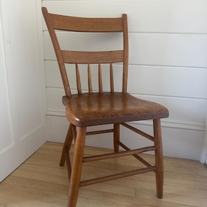 Primitive Wood Chair - Slanted Back - Plank Seat Farmhouse Chair