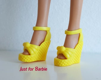 Barbie Yellow Shoes - Yellow Wedge Barbie doll sandals