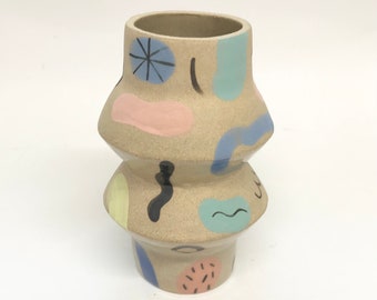 Stoneware multicoloured zig zag bid vase