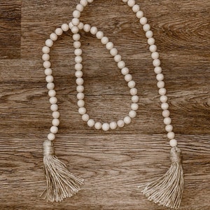 WOOD BEAD GARLAND | Farmhouse Decor