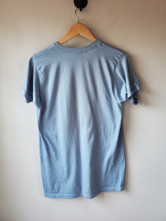 Vintage 80s Hot Shirts Light Blue T-shirt size 38… - image 8
