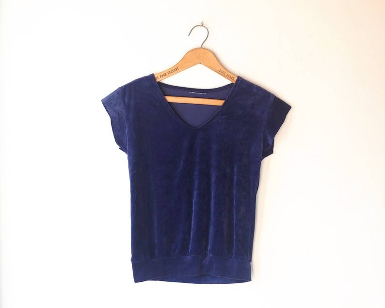 Vintage 70s Retro Royal Blue Velour V-neck Short Cap Sleeve Top Women/'s Size Small XS