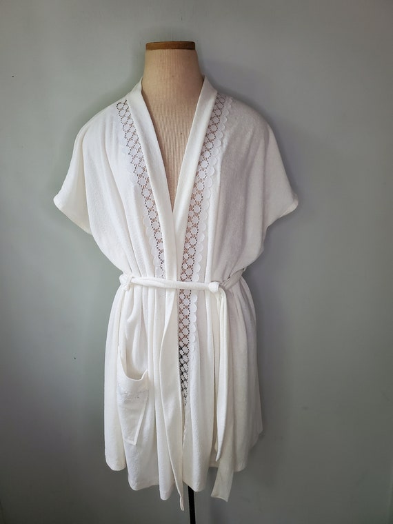 Vintage 60s Retro Short White Lace Terrycloth Bea… - image 6