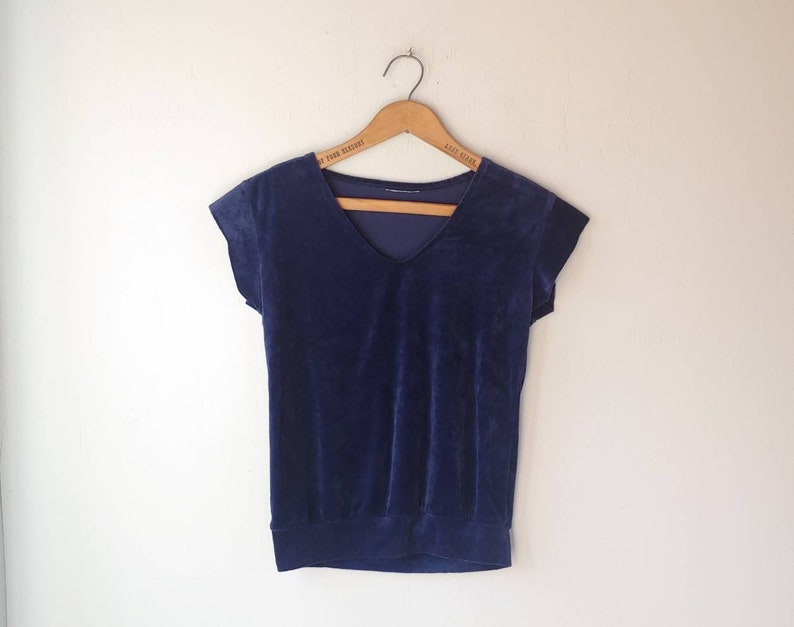 Vintage 70s Retro Royal Blue Velour V-neck Short Cap Sleeve Top Women/'s Size Small XS