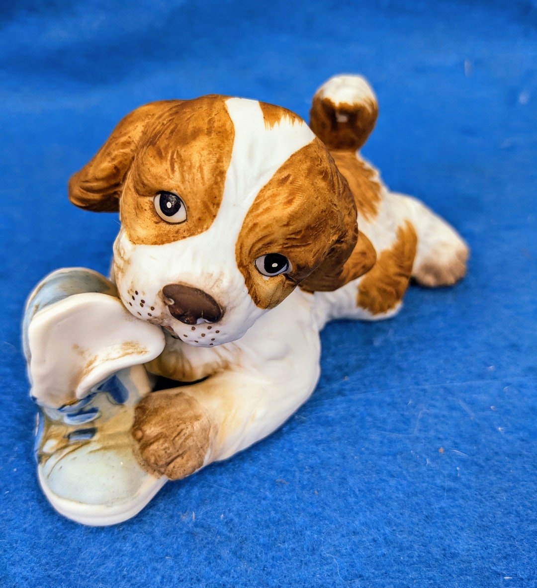 Homco Cocker Spaniel Puppy Dog White Brown With Blue Sneaker Shoe 1405