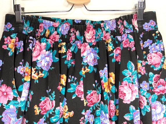 XL Black Floral Print Skirt // Vintage 90s Floral… - image 5