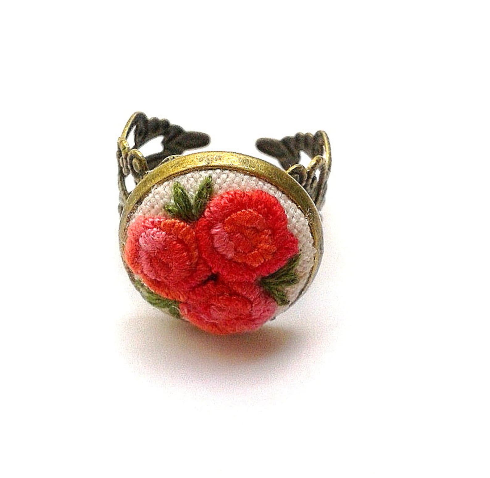 Hand embroidered ring red roses adjustable ring Rosita boho Etsy