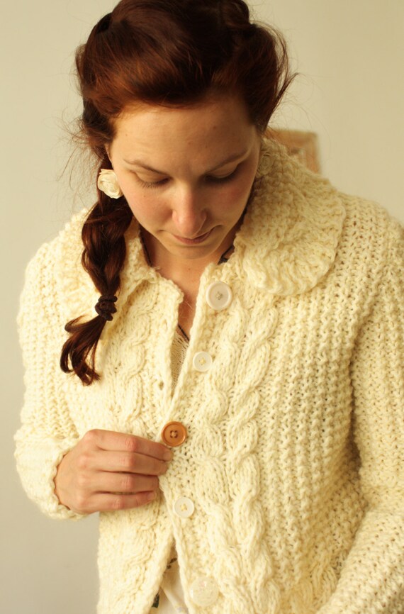 Handmade white natural wool women cardigan with buttons | Etsy