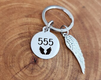 555 Angel Wing keychain   ---- Angel wings