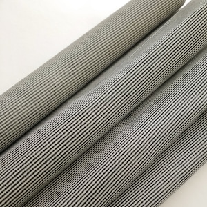 RAILCAR NAVY PINSTRIPE Hausmarke Gewachster Baumwoll-Denim-Stoff - Verkauft in 1/2 Yard-Schritten Langlebiges Material für Taschen, Polsterer und Kunsthandwerk