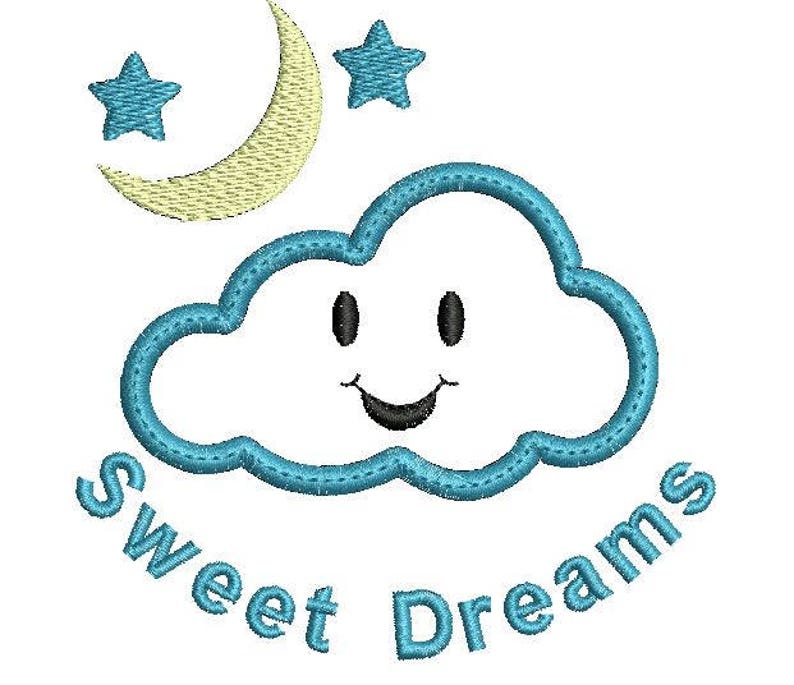 Puede incluir: Una nube azul con una cara sonriente, una luna creciente amarilla y dos estrellas azules. El texto "Sweet Dreams" est&aacute; escrito en azul cursiva debajo de la nube.