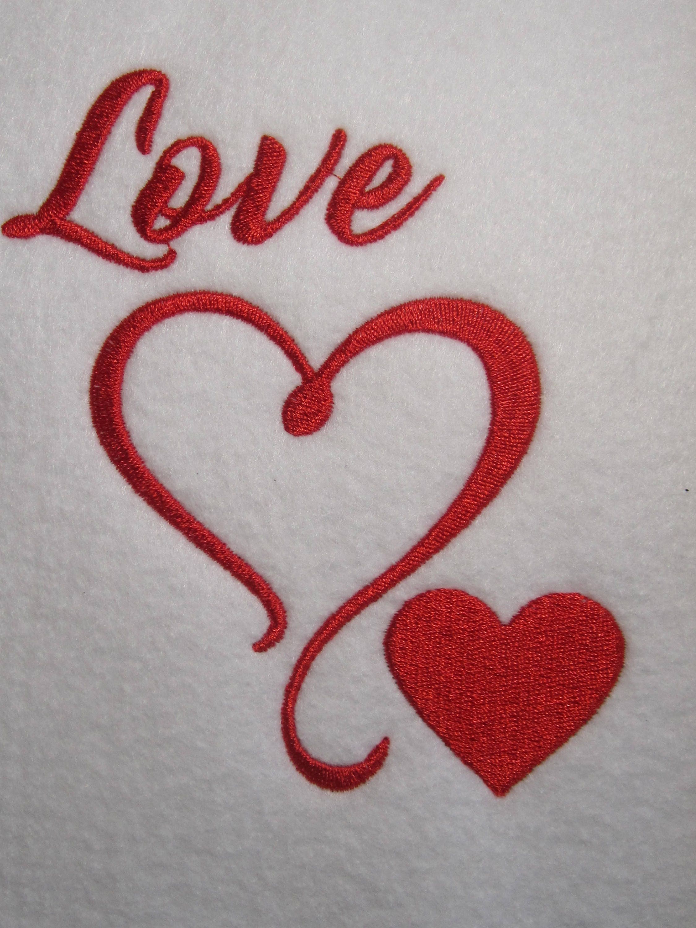 Hearts and Love Embroidery Design, Valentine's Day Embroidery, Filled  Stitch Design, 5 Sizes -  Canada