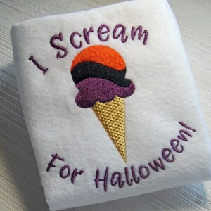Diseño de bordado, Halloween, Grito por Halloween, diseño de puntada rellena, 2 tamaños, otoño, cono de helado, diseño de Halloween
