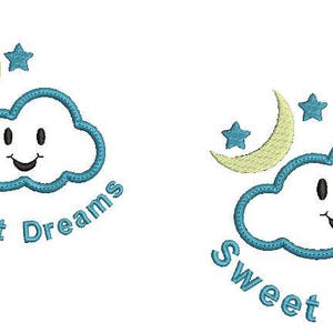 Puede incluir: Dos nubes azules con caras sonrientes, cada una con una luna creciente amarilla y estrellas arriba. El texto "Sweet Dreams" est&aacute; escrito debajo de cada nube.