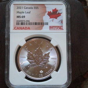 2021 Canada Maple Leaf MS69
