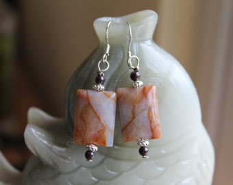 Nice Rectangle Natural Indian Agate With Red Garnet Earrings, sterling silver hook 01