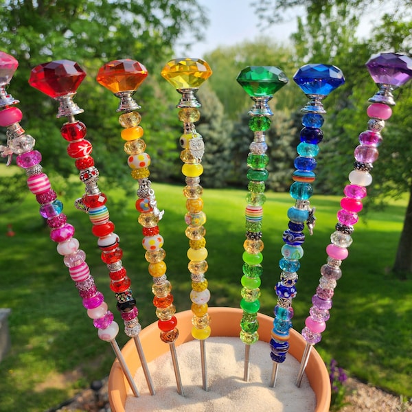 Sun catcher garden stakes -Jeweled garden stake -Garden bling - Gem sun catcher - Gift for Gardner - Yard art - Elegant garden accessory