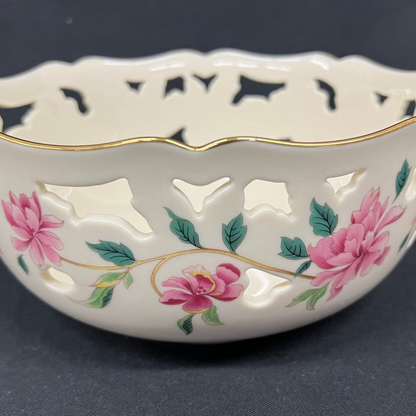 Lenox BARRINGTON Pierced Center Bowl 8'x 3 3/4"