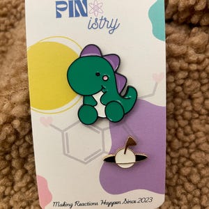 Dino & Planet Enamel Pin Set – Cute Dinosaur Pin, Space-Themed Pin Duo, Kawaii Collectible Pins