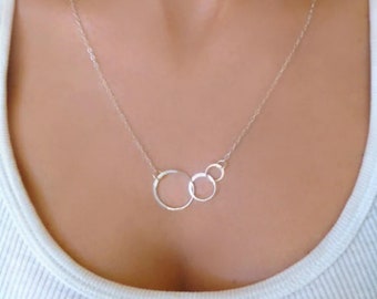 Infinity Necklace Sterling Silver, Linked Three Circle Necklace, Circle Pendant, Delicate Dainty Eternity Three Ring Circle Necklace For 3