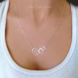 Infinity Necklace Sterling Silver, Linked Three Circle Necklace, Circle Pendant, Delicate Dainty Eternity Three Ring Circle Necklace For 3 Silver