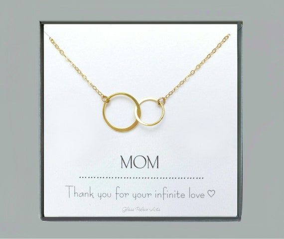 jewelry for mom on wedding day