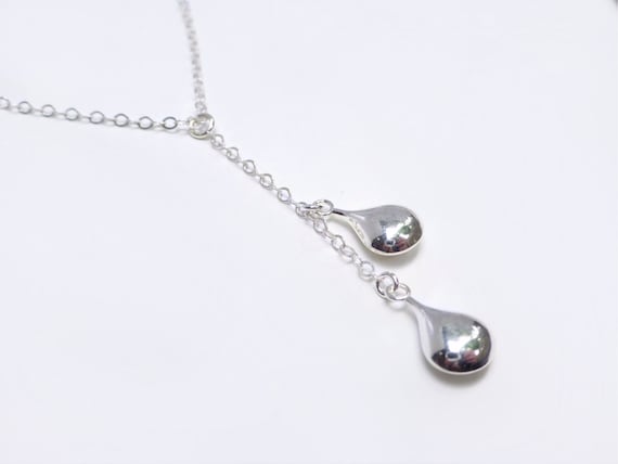 【韓国 Monday Edition】TEARDROP PENDANT NECKLACE - SILVER Sterling Silver Teardrop Necklace, Teardrop Y Lariat, Mother