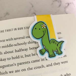 Dinosaur Bookmark, Magnetic Bookmark, Planner Reading Accessory, Birthday gift journal, Cute Bookmark, Cute gift, Dino Bookmark