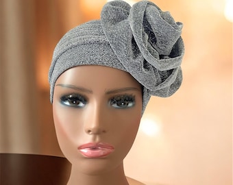 Turbante plateado con rosa brillante, estilo Gatsby